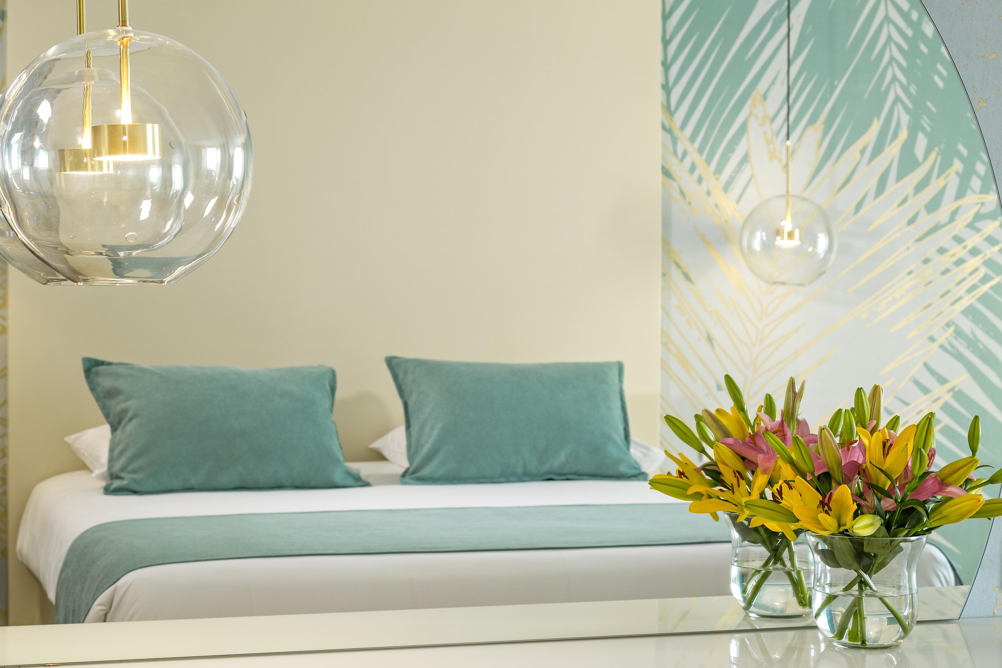 Ivi Mare - Designed For Adults By Louis Hotels Geroskipou Extérieur photo A bedroom at the hotel
