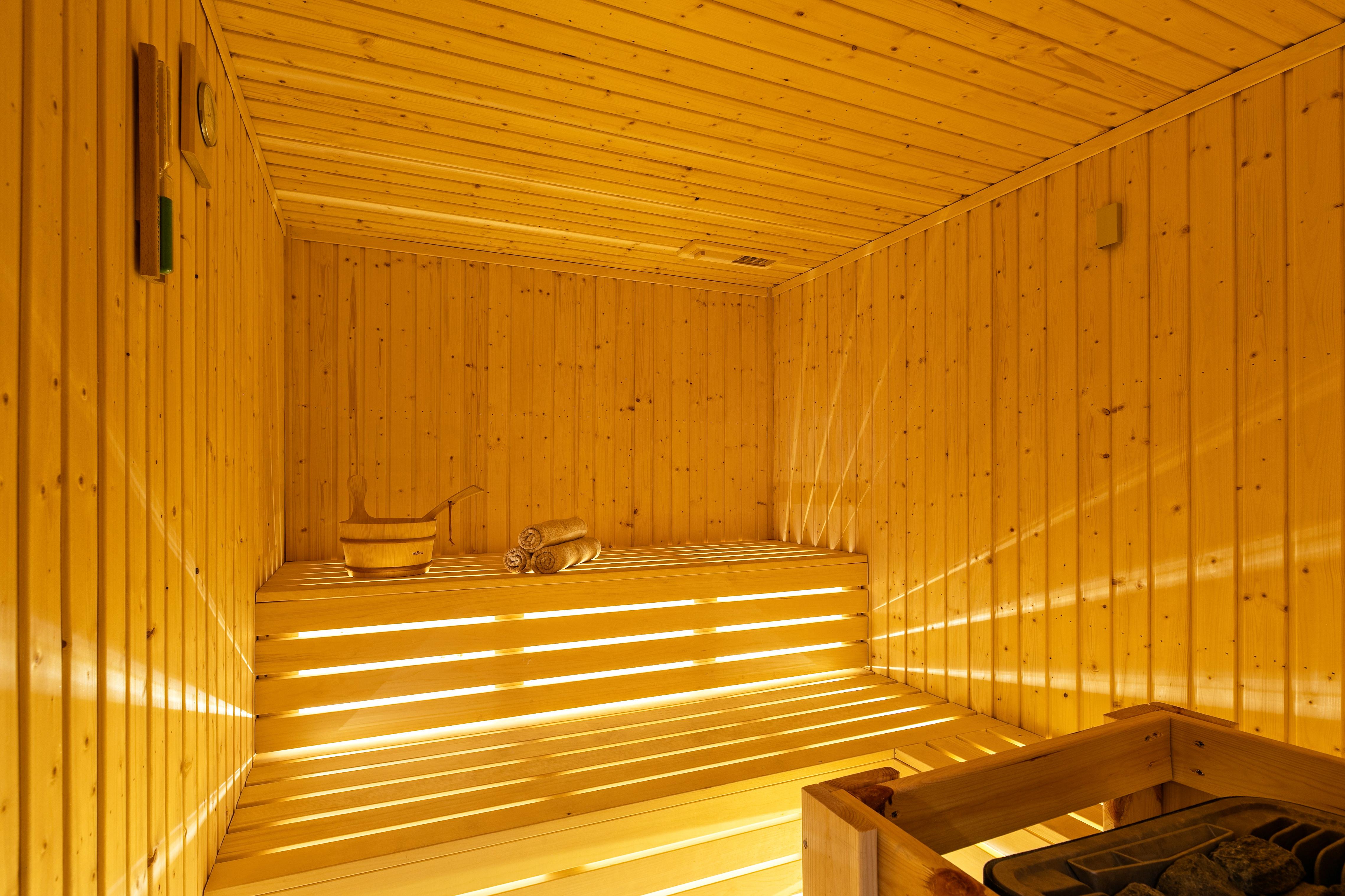 Ivi Mare - Designed For Adults By Louis Hotels Geroskipou Extérieur photo Interior of a container sauna
