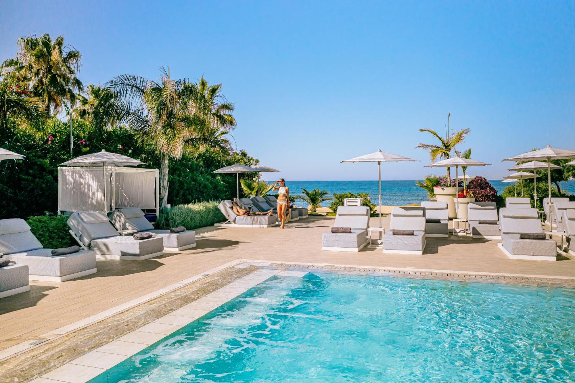 Ivi Mare - Designed For Adults By Louis Hotels Geroskipou Extérieur photo The Beach Club at The Standard, Miami Beach