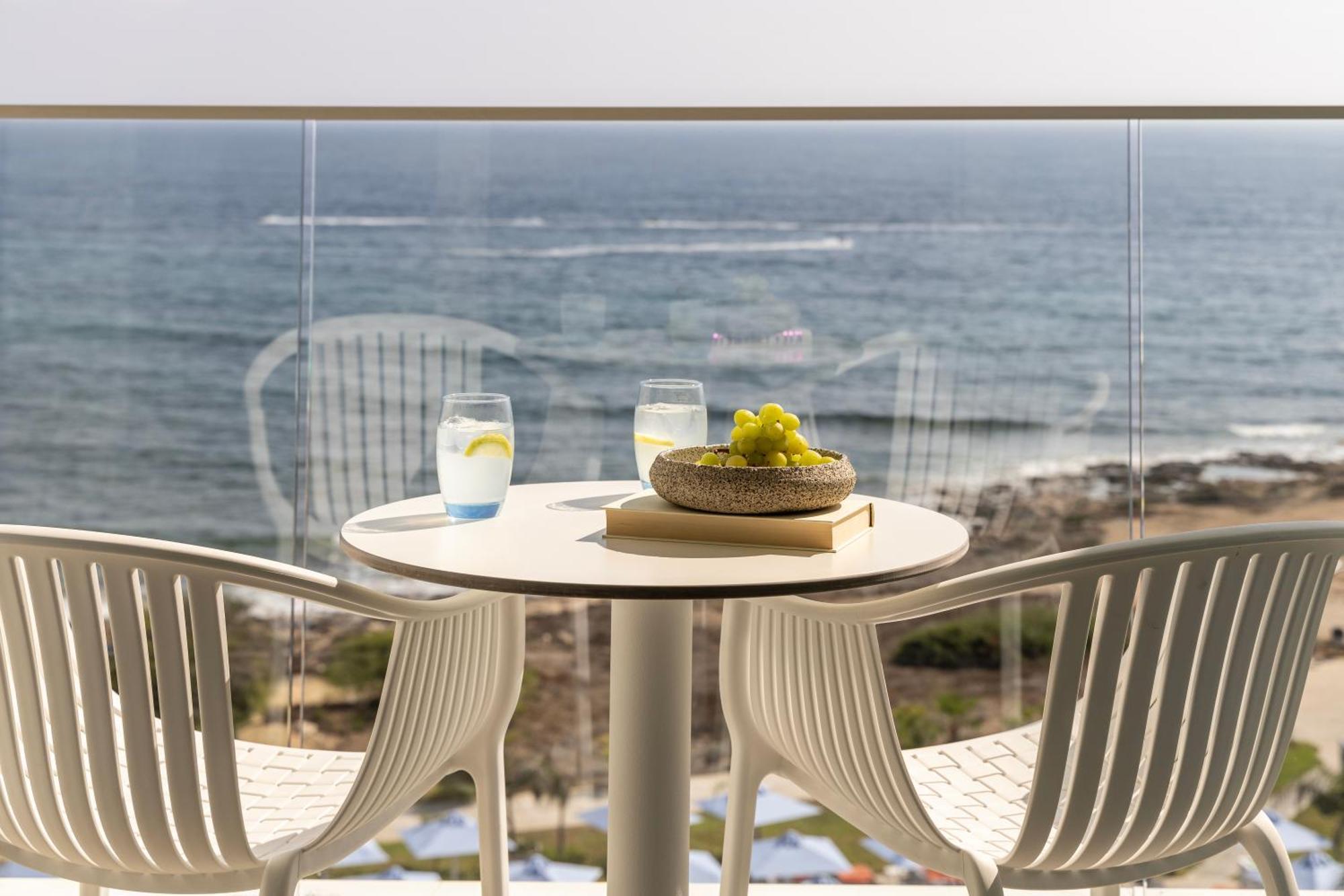 Ivi Mare - Designed For Adults By Louis Hotels Geroskipou Extérieur photo View from the hotel