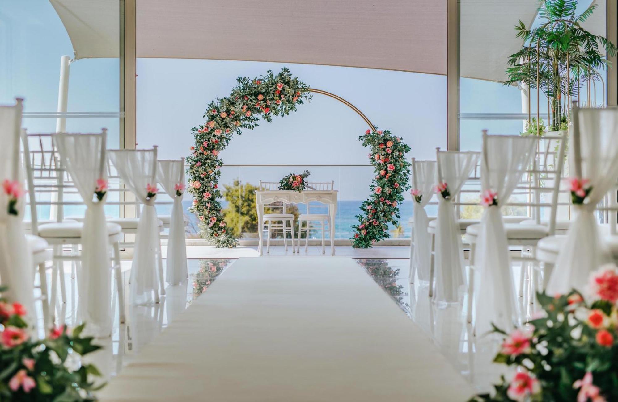 Ivi Mare - Designed For Adults By Louis Hotels Geroskipou Extérieur photo Wedding Chapel